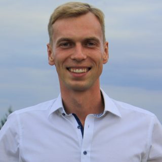 https://dev-www.ablado.com/wp-content/uploads/2020/08/fotoCV-320x320.jpg